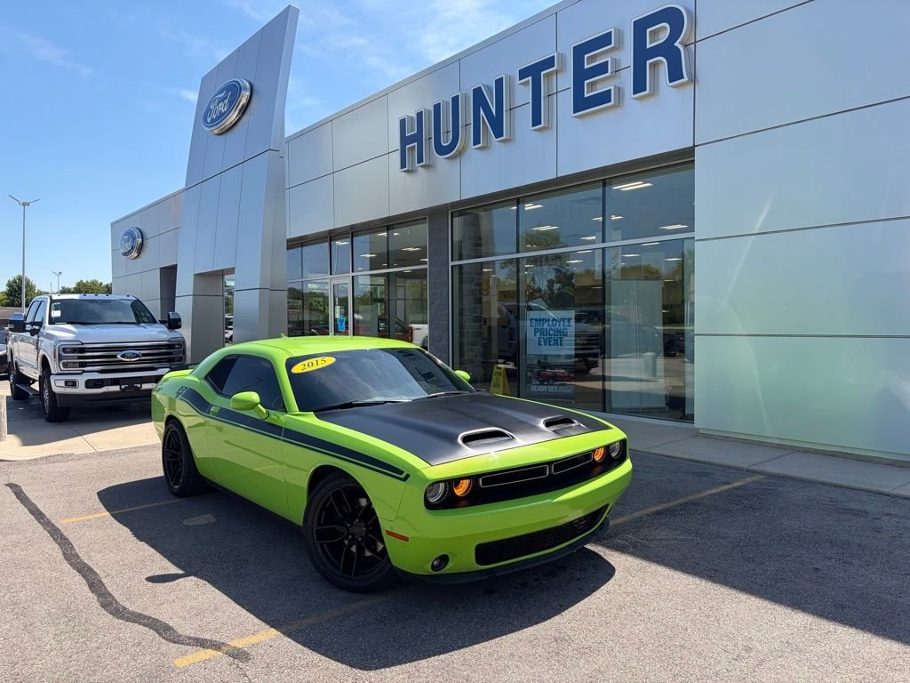 2015 Dodge Challenger R/T Plus's photo