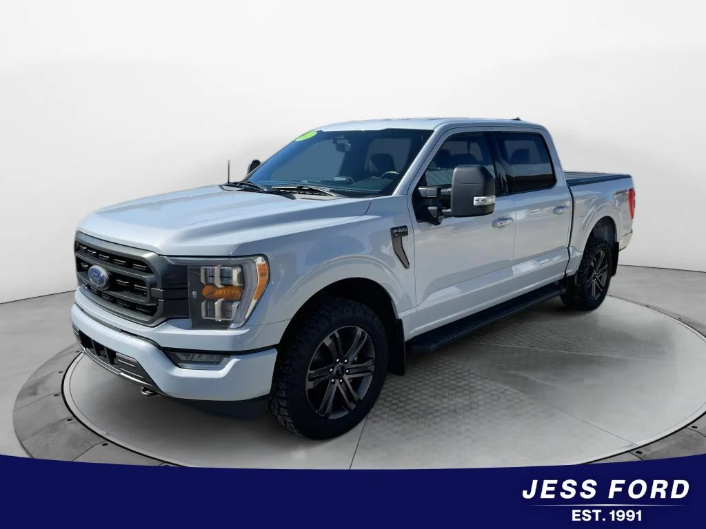 Certified Used 2022 Space White Metallic Ford XLT image 1