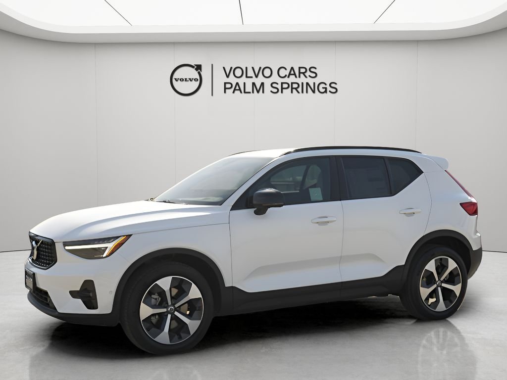 2026 Volvo XC40 Plus - Photo 6