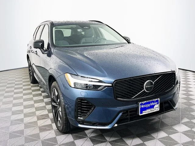 2026 Volvo XC60 T8 Plus Dark AWD's photo