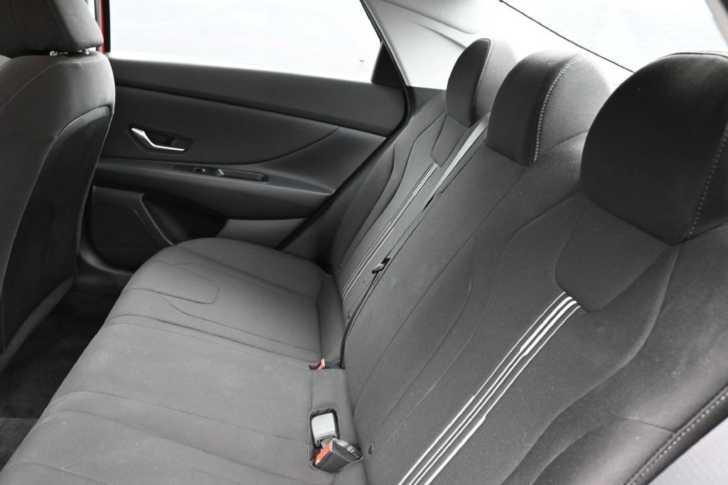 Certified Used 2022 Red Hyundai SEL image 18