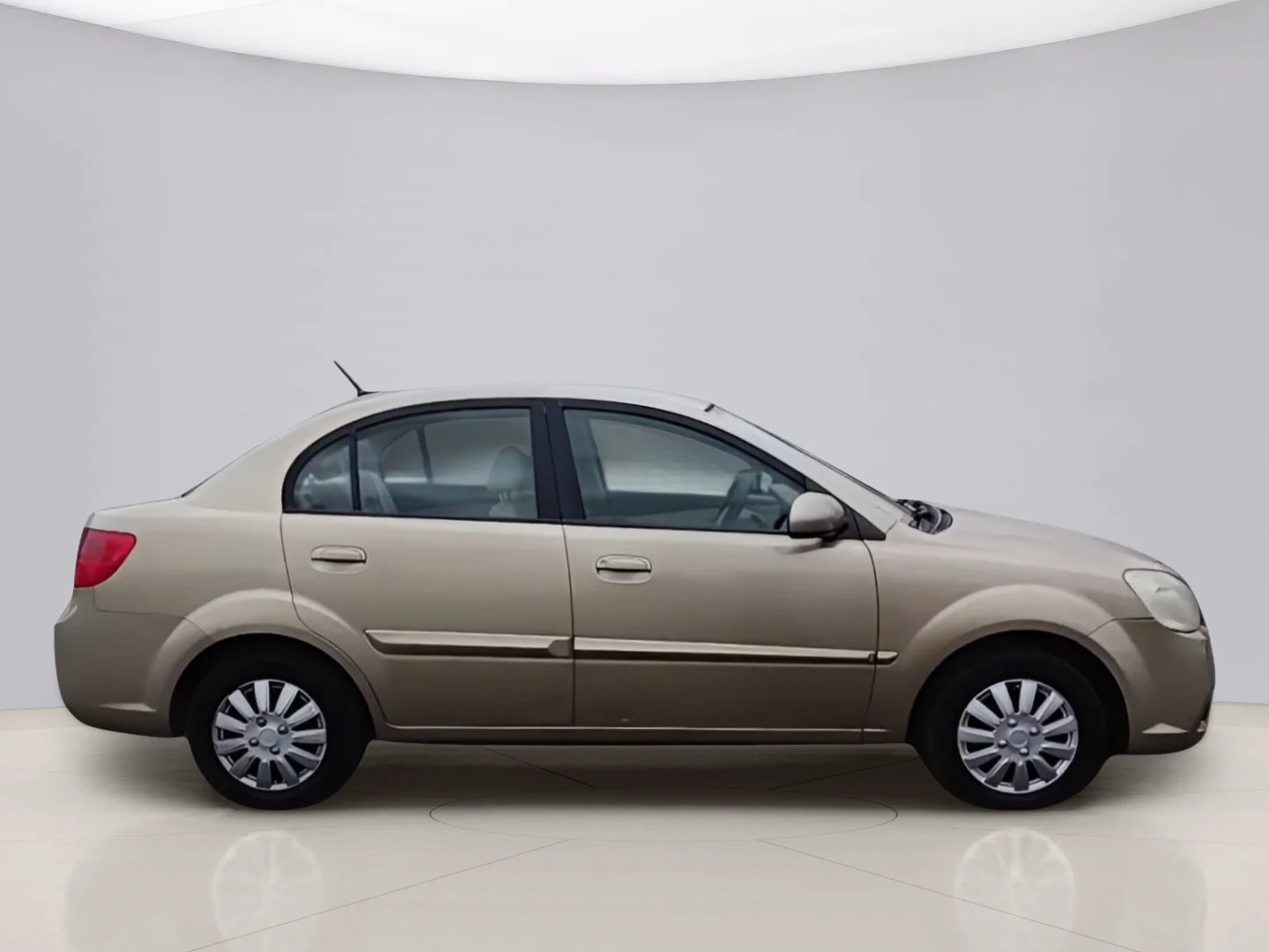 Used 2010 Gold Kia LX image 8