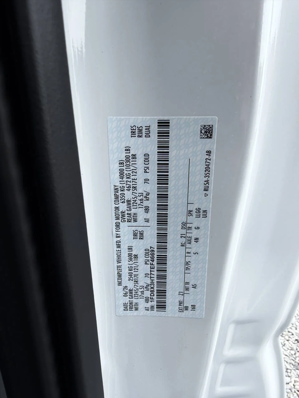 New 2026 Oxford White Ford F-350® XL image 9