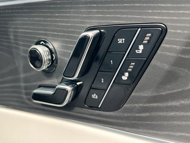 2025 Cadillac LYRIQ Luxury 1 - Photo 20