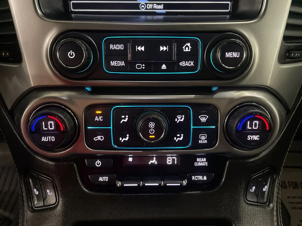 Used 2020 Shadow Gray Metallic Chevrolet LT image 22