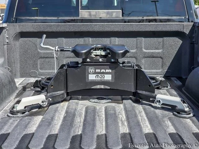 2025 RAM 2500 Laramie - Photo 9