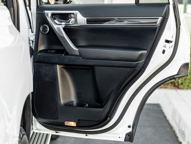 Used 2023 White Pearl Lexus 460 image 36