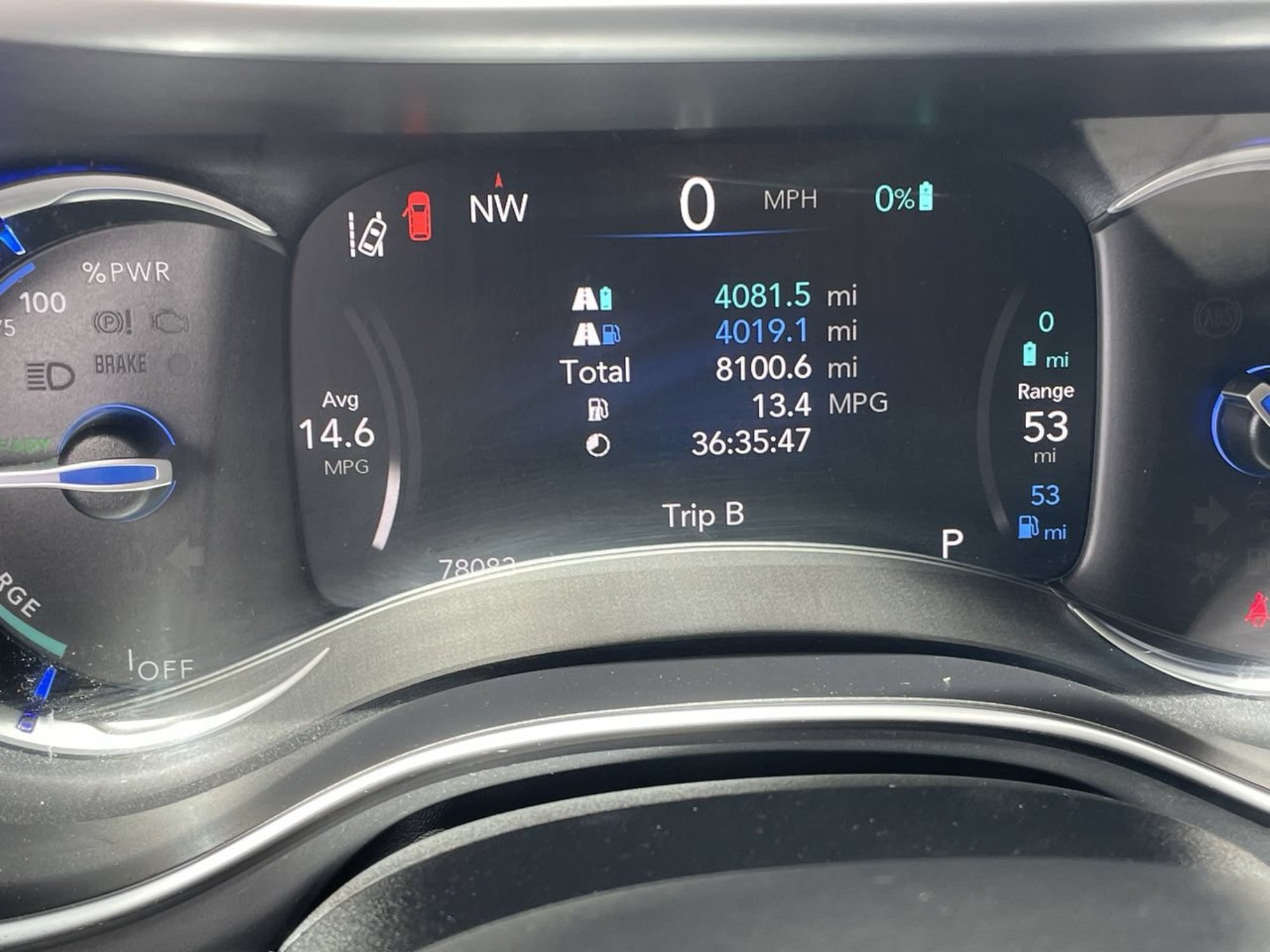 Used 2017 Tusk White Chrysler Platinum image 35