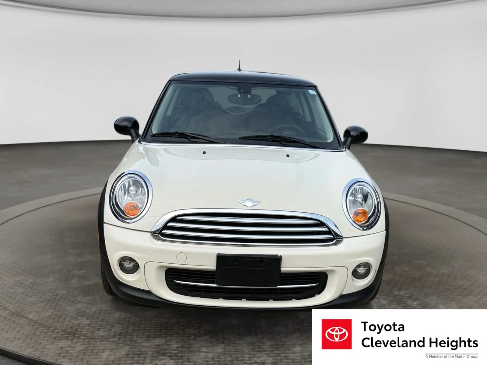 Used 2013 MINI Cooper Base with VIN WMWSU3C53DT543978 for sale in Cleveland Heights, OH
