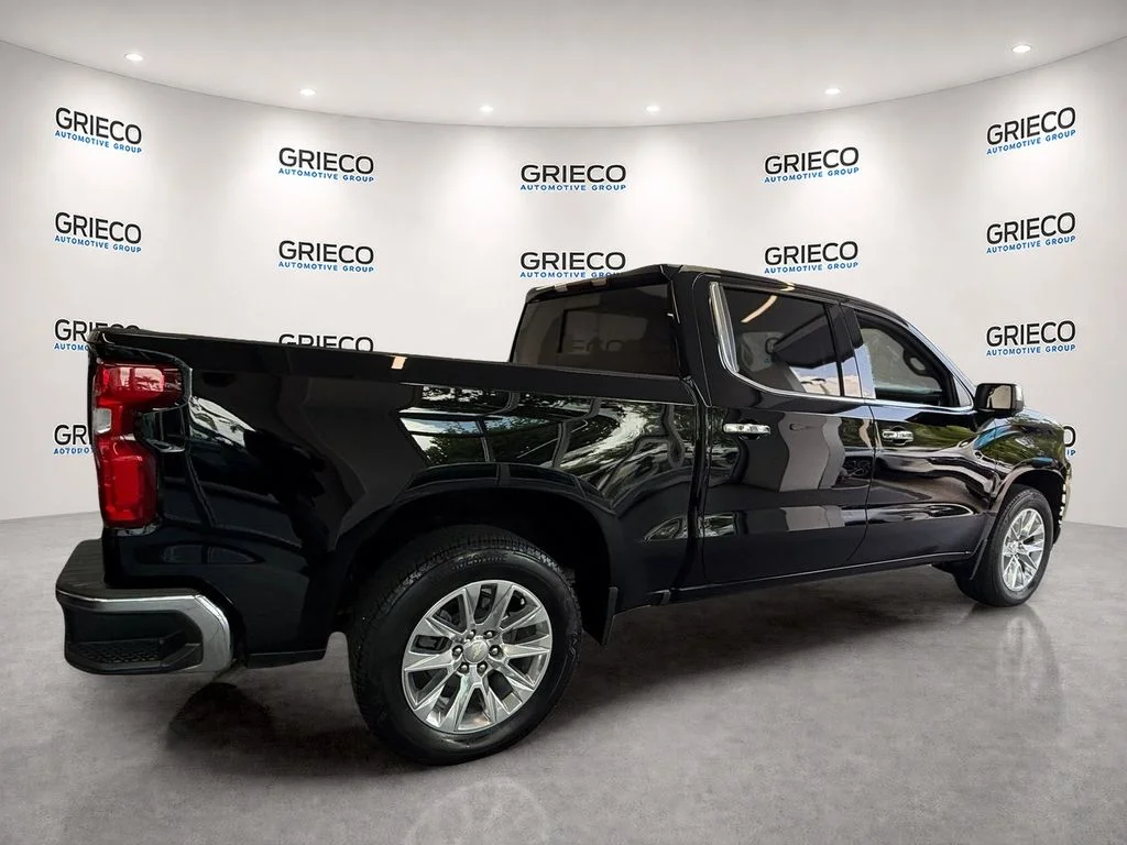 Used 2021 Black Chevrolet LTZ image 7