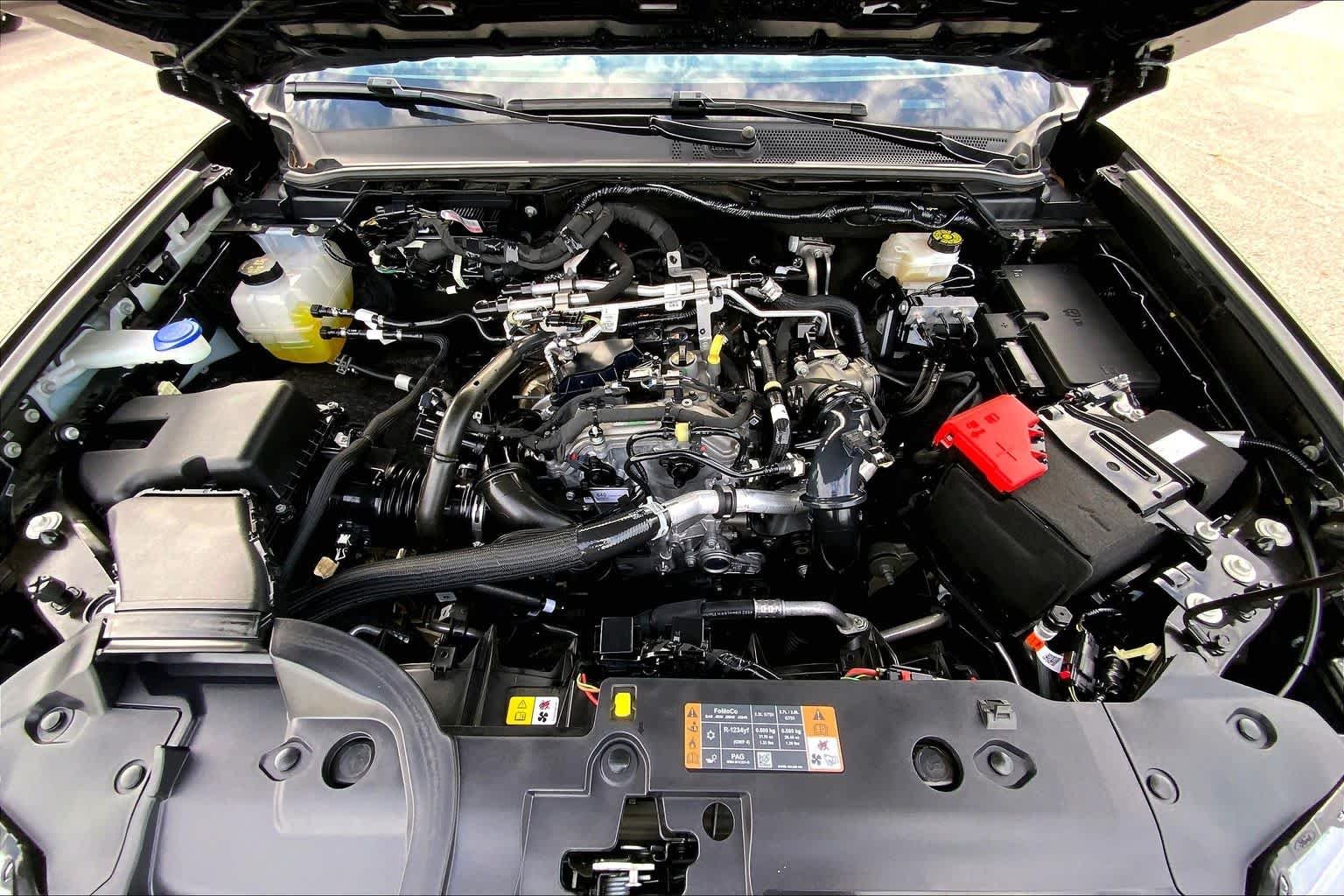 Used 2025 Shadow Black Ford XL image 32