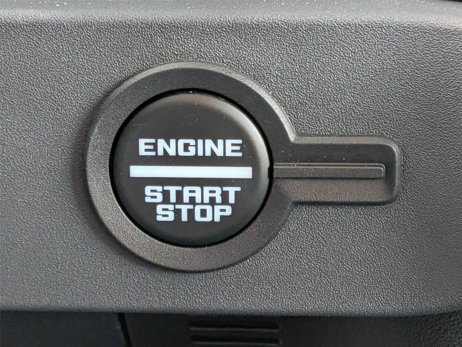 New 2025 Oxford White Ford Badlands® image 25