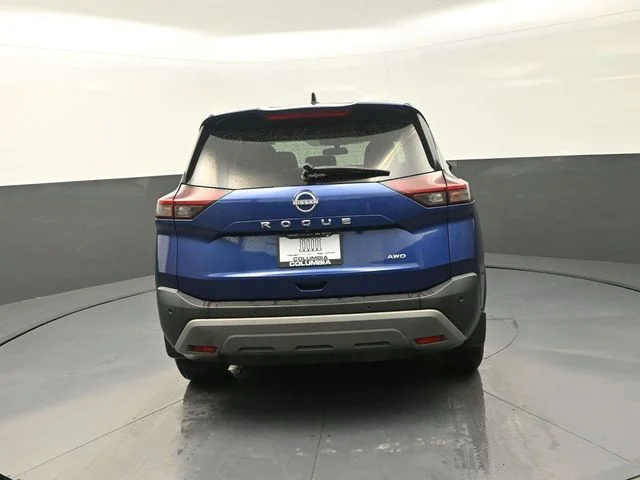 Used 2023 Blue Nissan S image 8