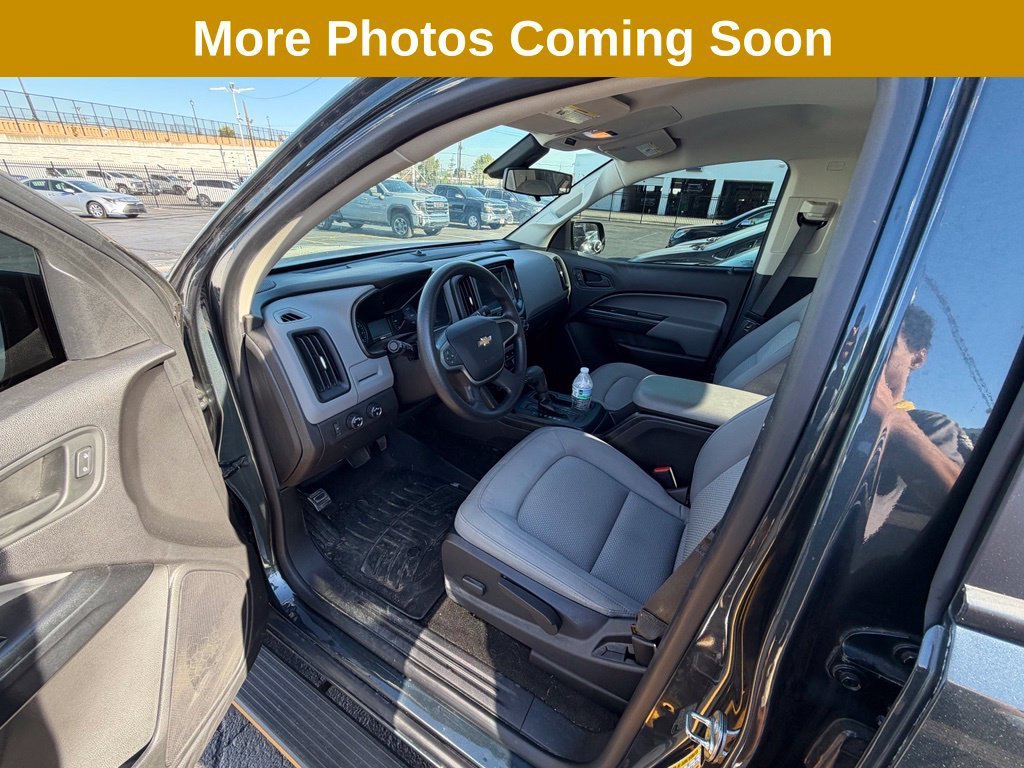 Used 2018 GRAPHITE METALLIC Chevrolet 4WD Work Truck image 6