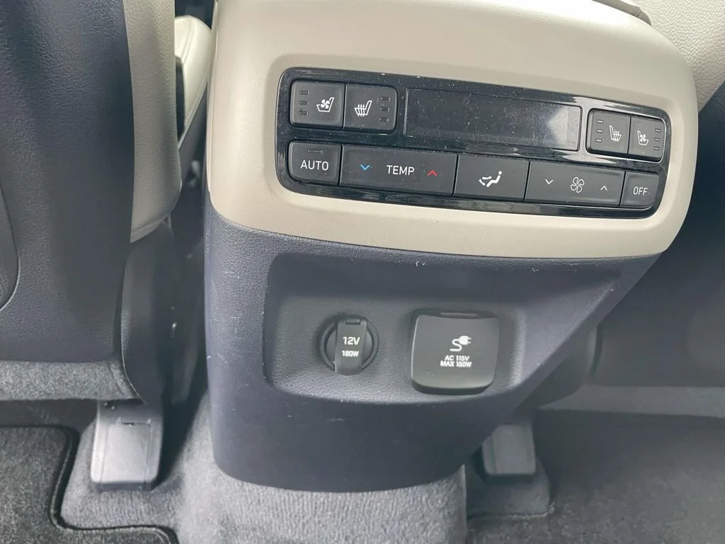 Used 2023 Hyper White Hyundai Limited image 11