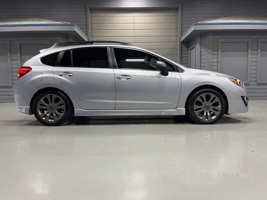 Used 2016 Ice Silver Metallic Subaru 2.0i Sport Premium image 8