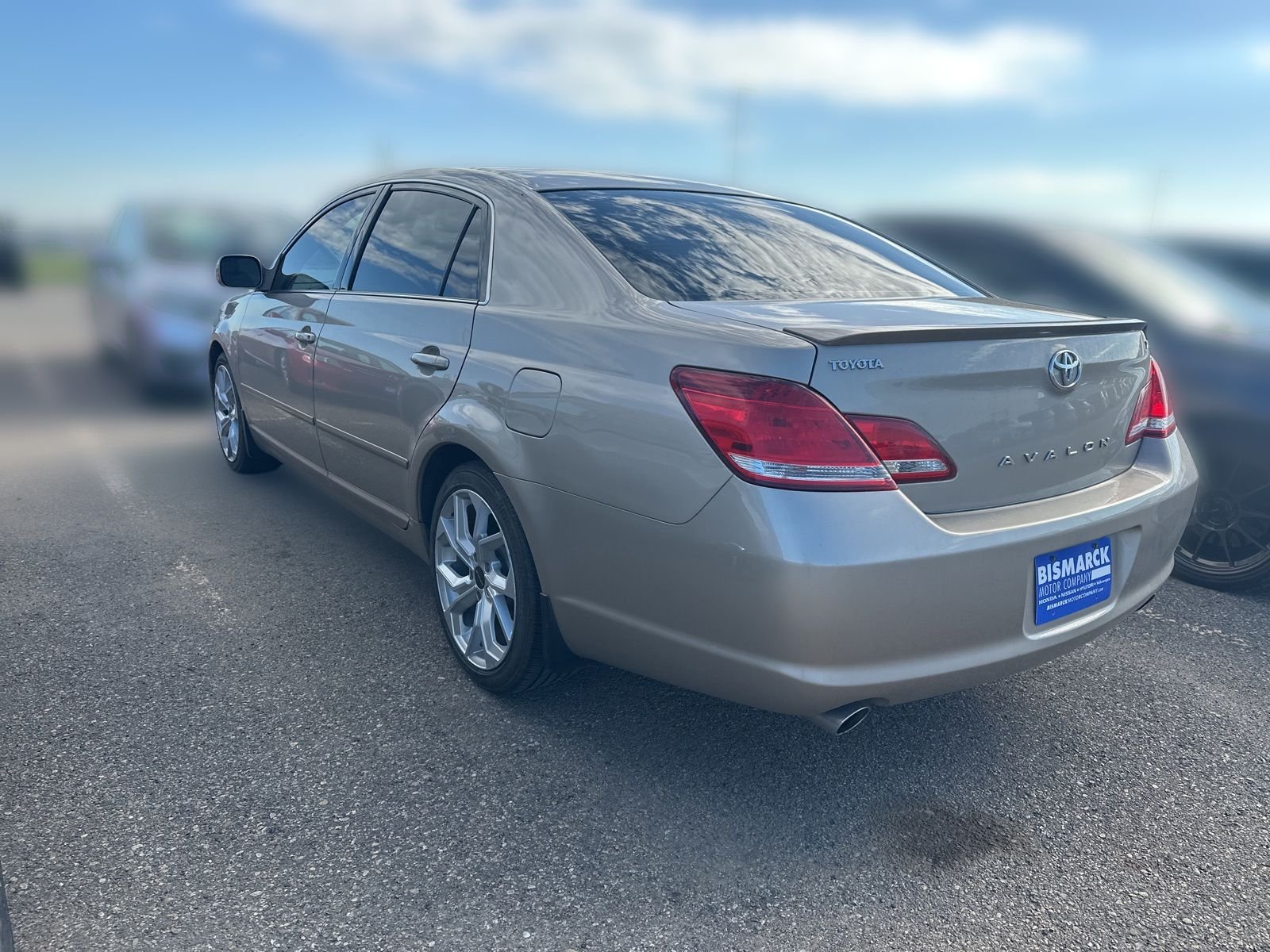 Used 2006 Beige Toyota XL image 4