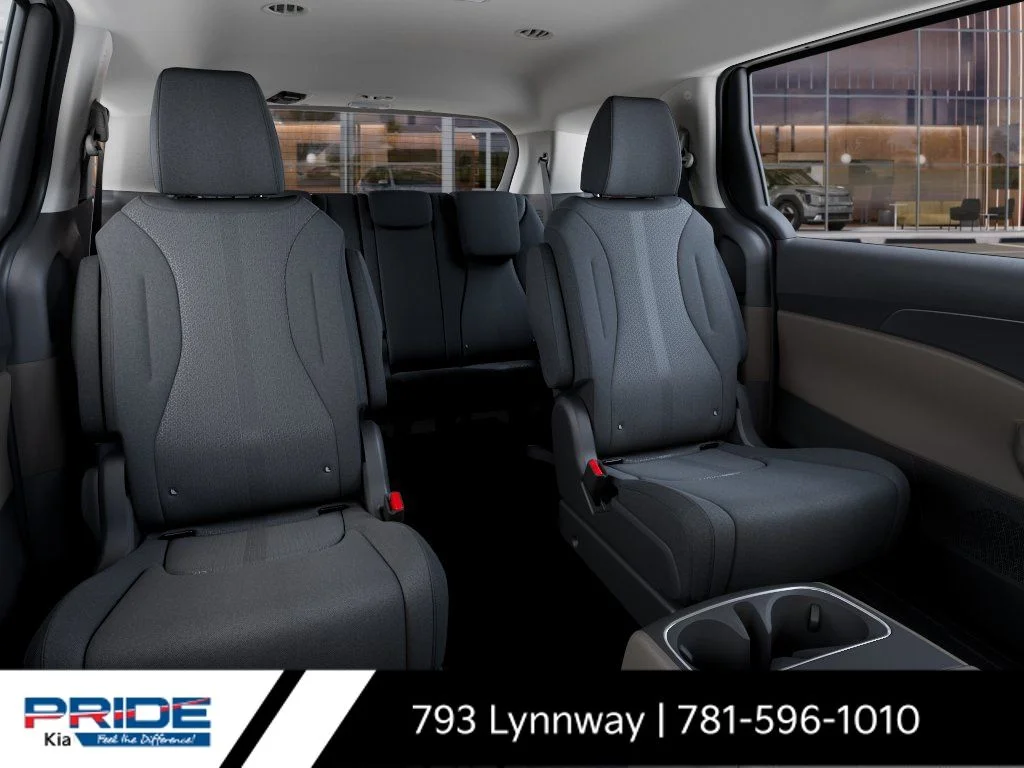 New 2026 Snow White Pearl Kia LX image 17