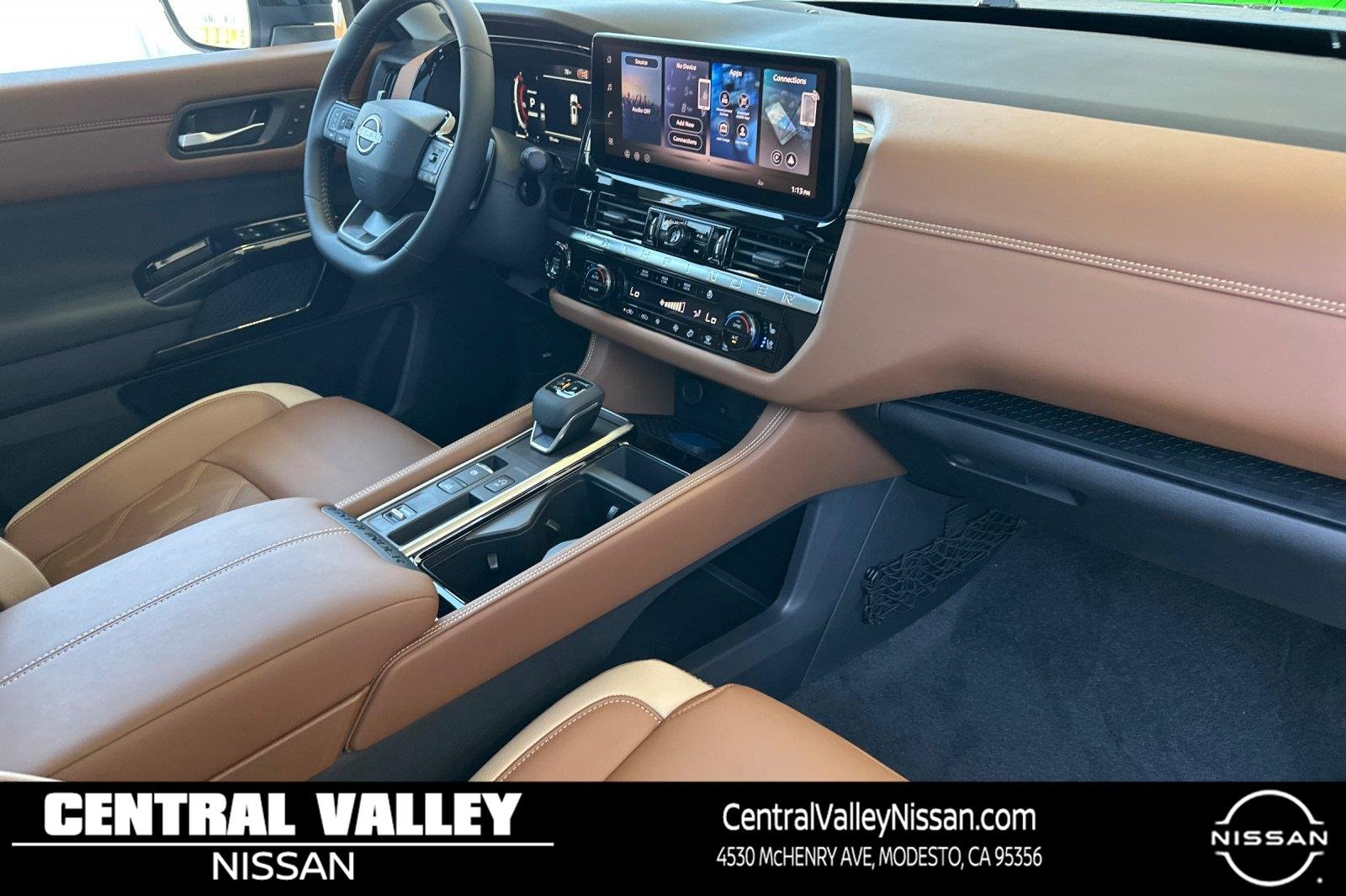 New 2026 Boulder Gray Pearl/Super Black Nissan Platinum image 17
