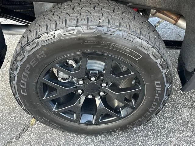 Used 2026 Black GMC AT4 image 34