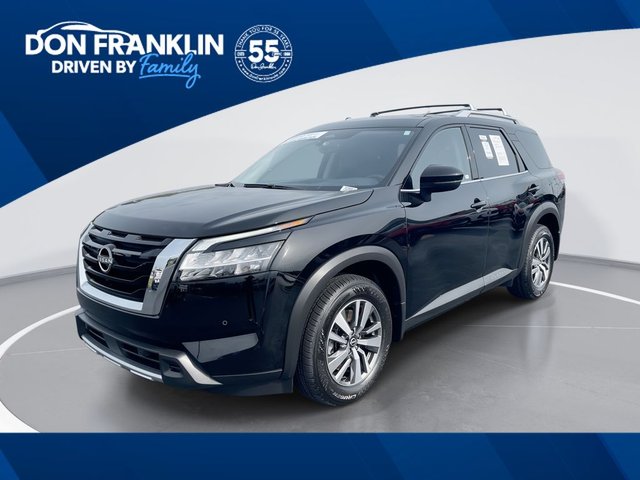 2023 Nissan Pathfinder SL