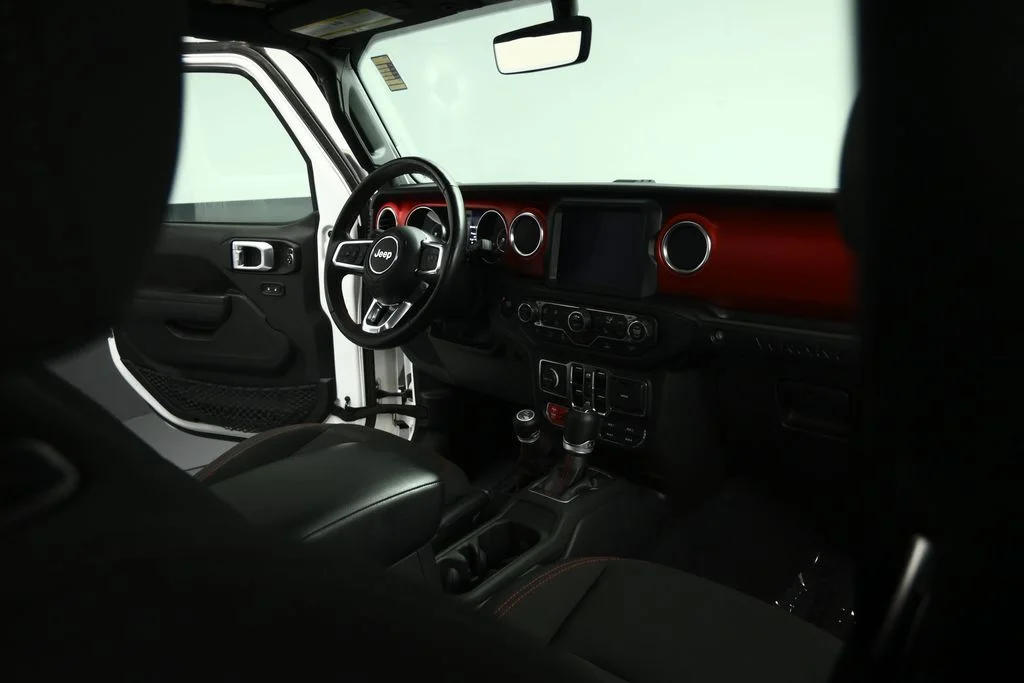 Used 2023 White Jeep Rubicon image 63