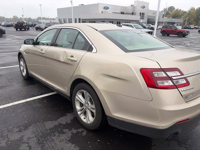 Used 2017 White Gold Metallic Ford SE image 14