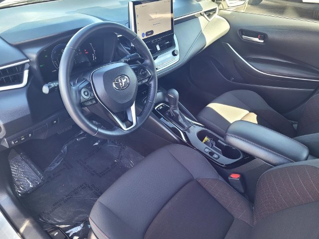 Used 2025 White Toyota SE image 10