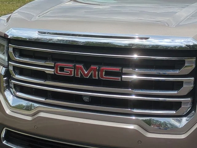 Used 2022 Gray GMC SLT image 24