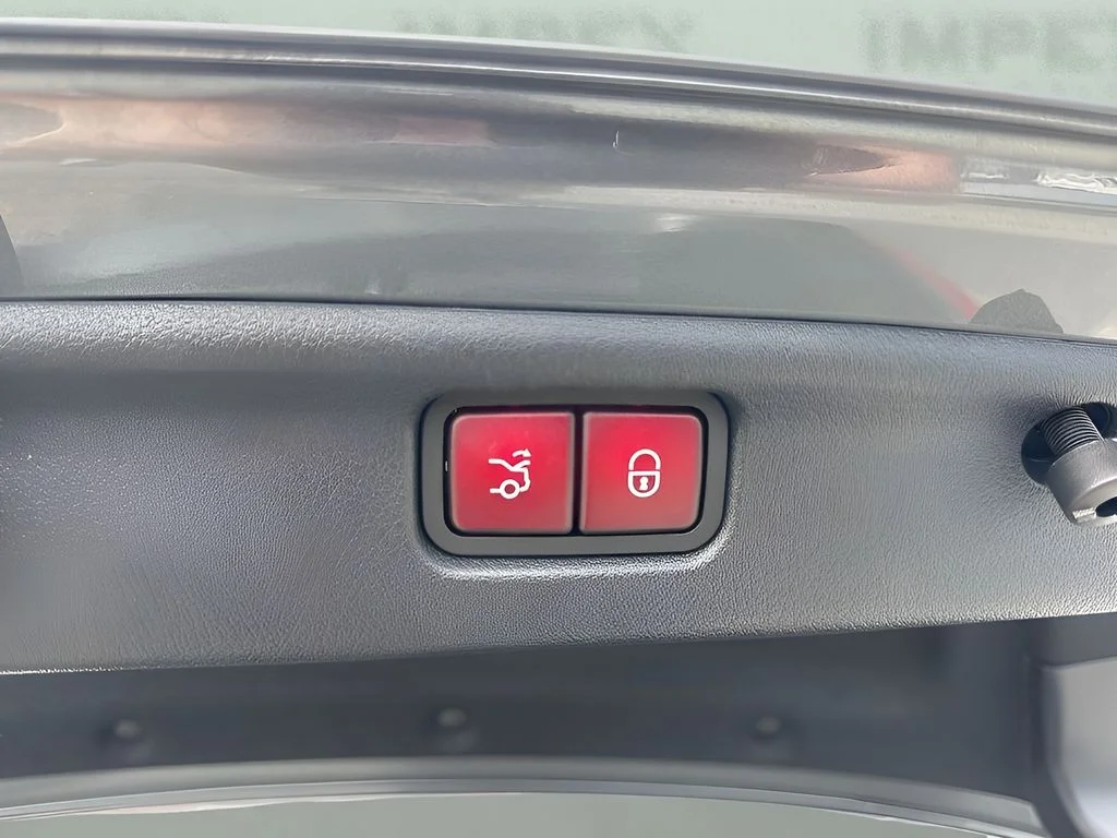 Used 2022 Gray Mercedes-Benz C 300 image 30