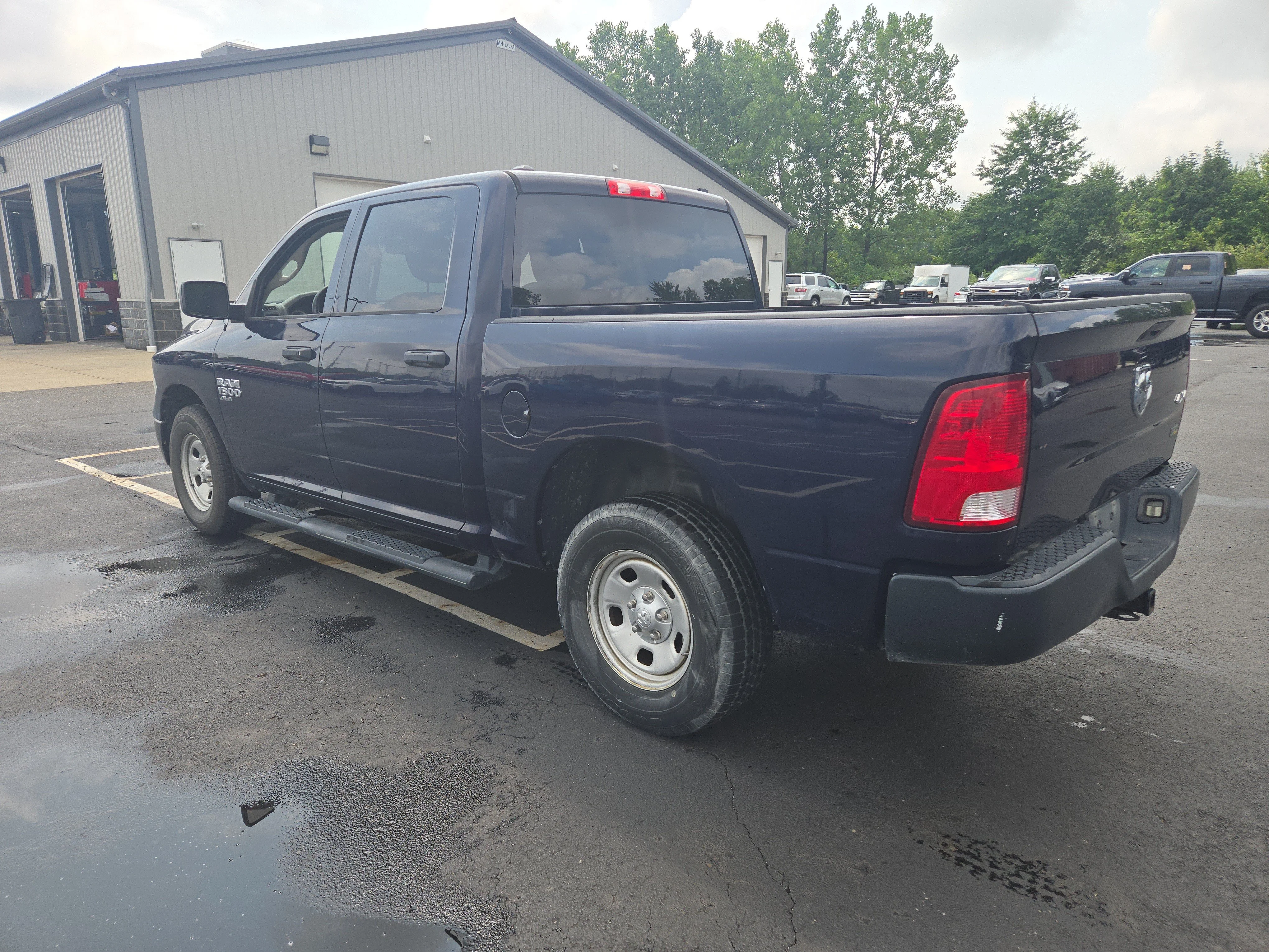 Used 2019 True Blue Pearlcoat Ram Tradesman image 7