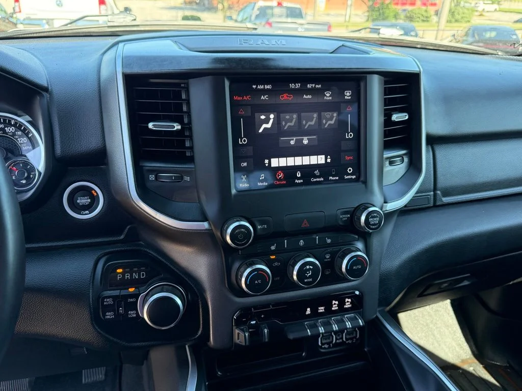 Used 2020 Silver Ram Big Horn/Lone Star image 21
