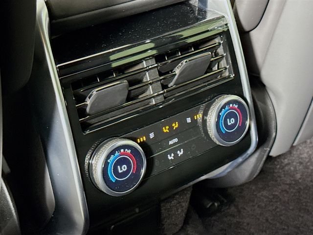New 2026 Fuji White Land Rover SE image 27