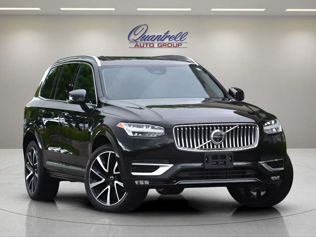 Certified Used 2023 Onyx Black Metallic Volvo Plus image 1