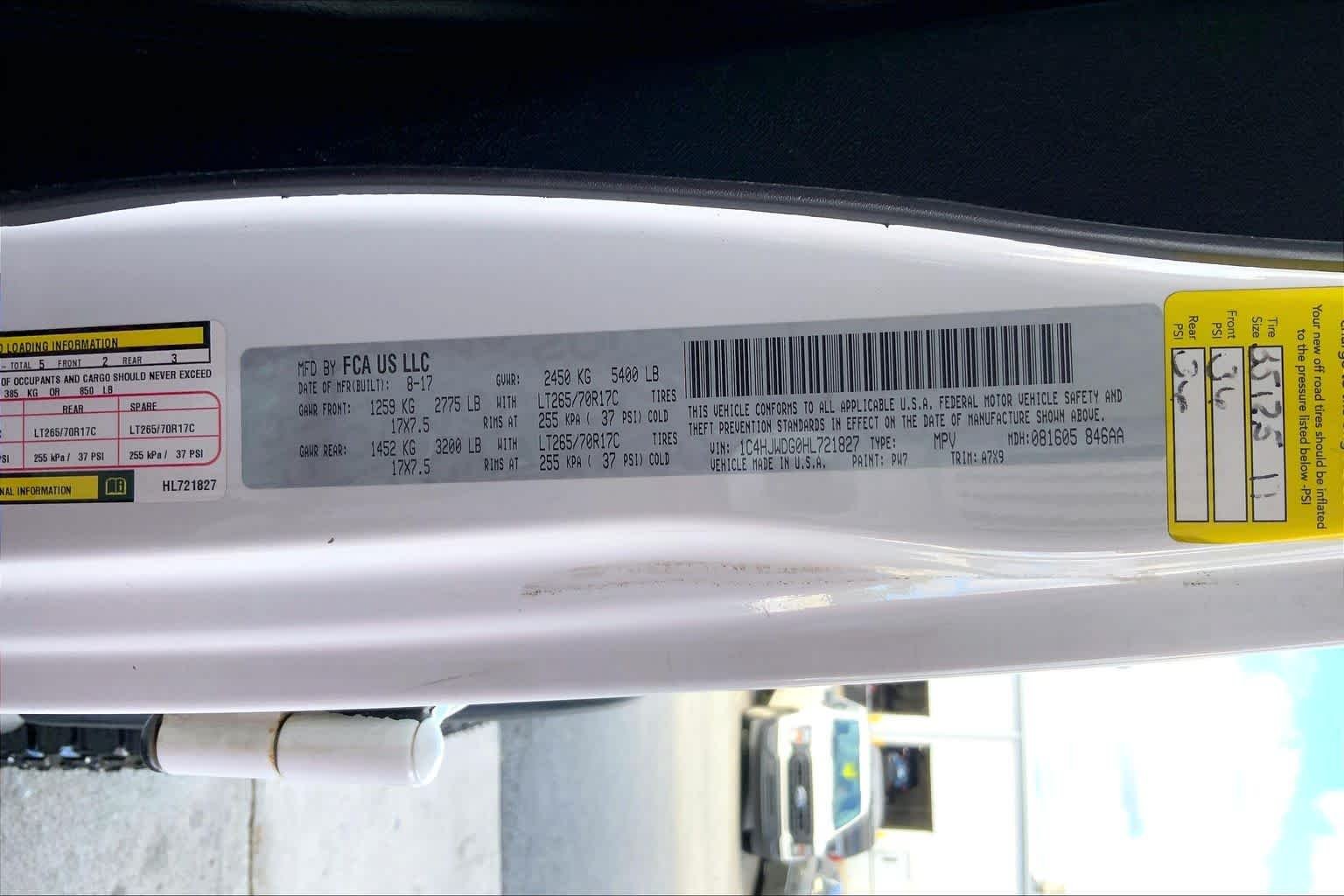 Used 2017 Bright White Clearcoat Jeep Sport image 30
