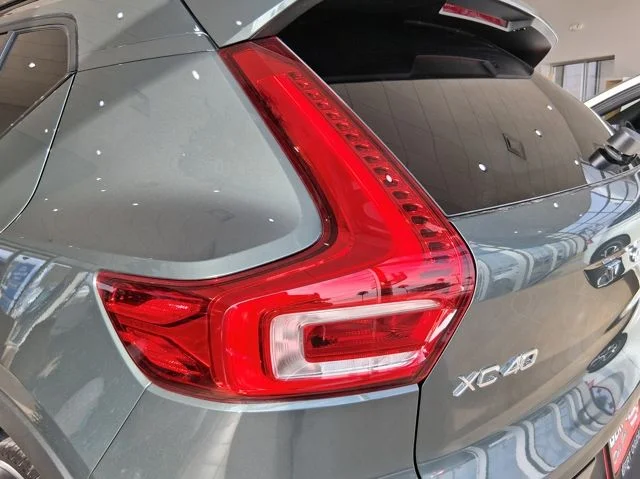 2026 Volvo XC40 Plus - Photo 8