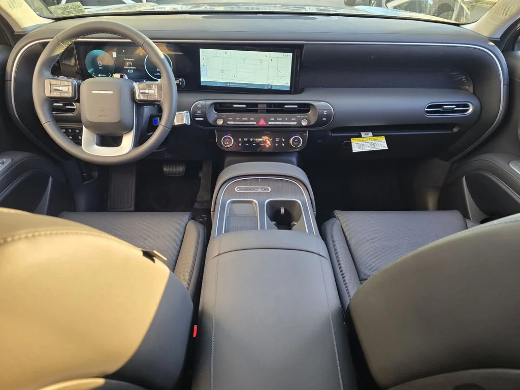 New 2026 Black Hyundai Blue SEL Premium image 7