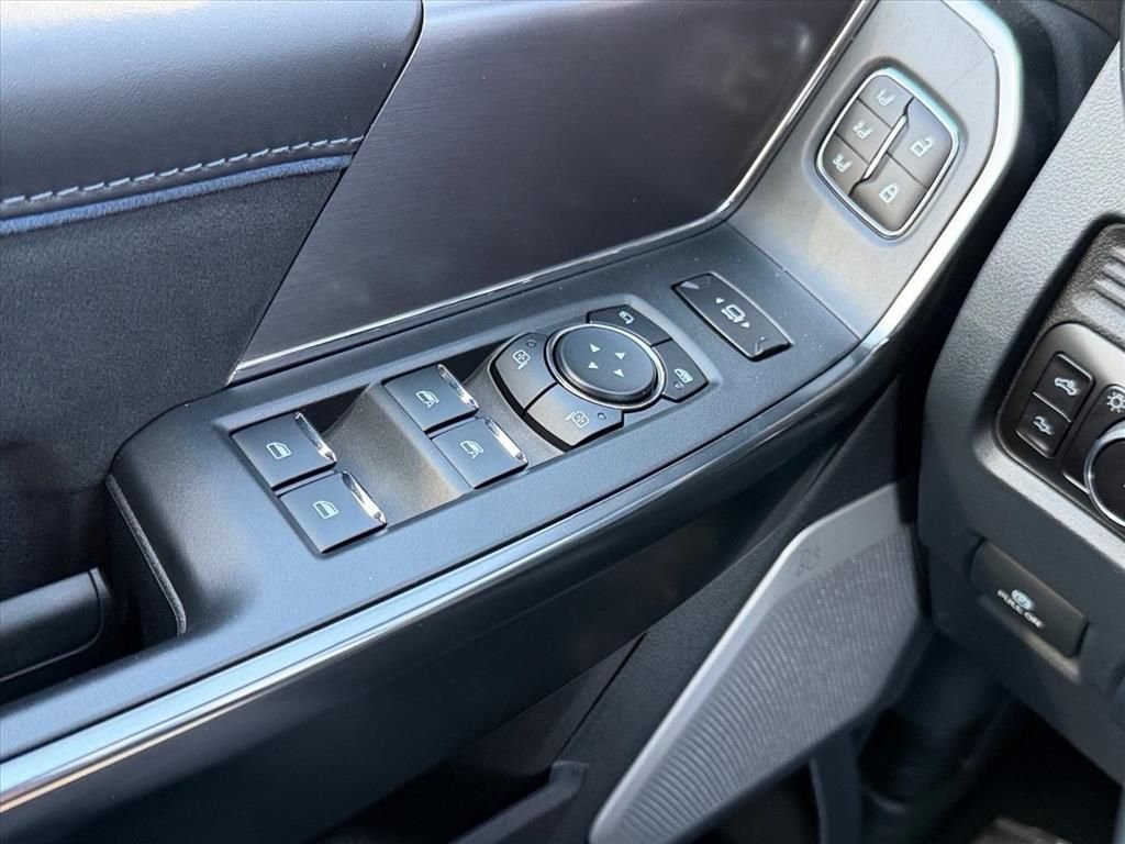 New 2026 Agate Black Metallic Ford F-250® Platinum® image 22