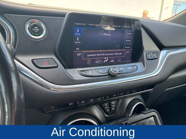 Used 2019 BLACK Chevrolet L image 10