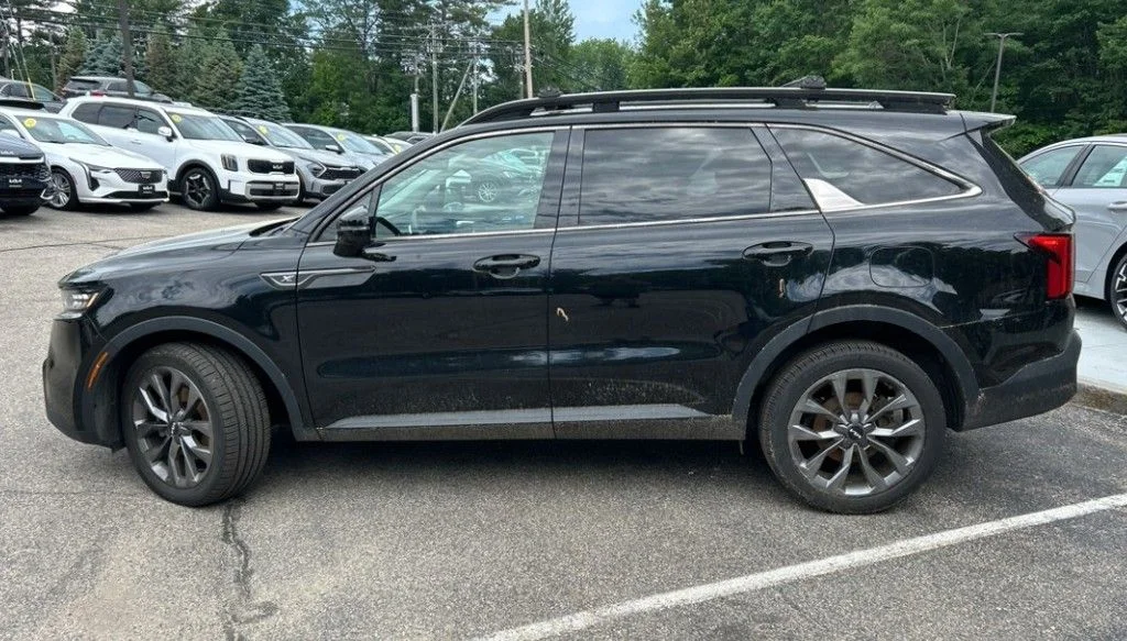 Certified Used 2021 Black Kia SX Prestige X-Line image 4