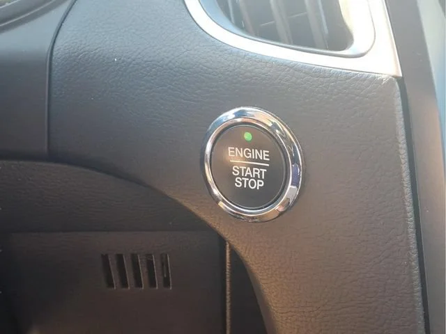 Used 2024  Ford SEL image 11