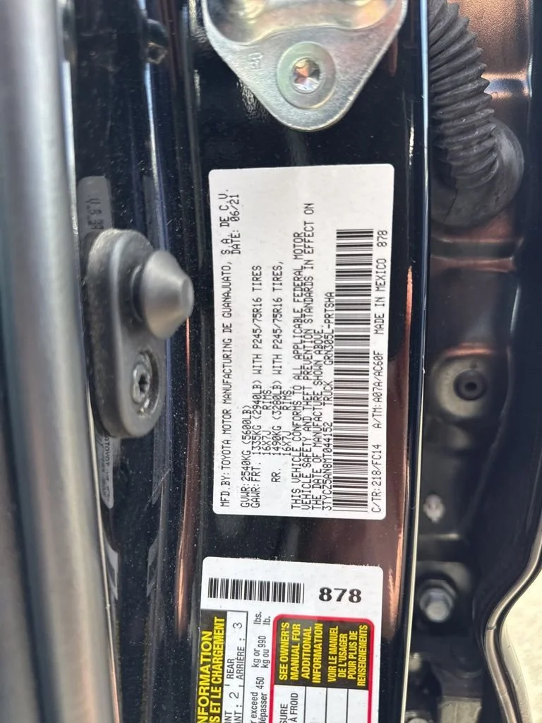 Used 2021  Toyota SR image 28