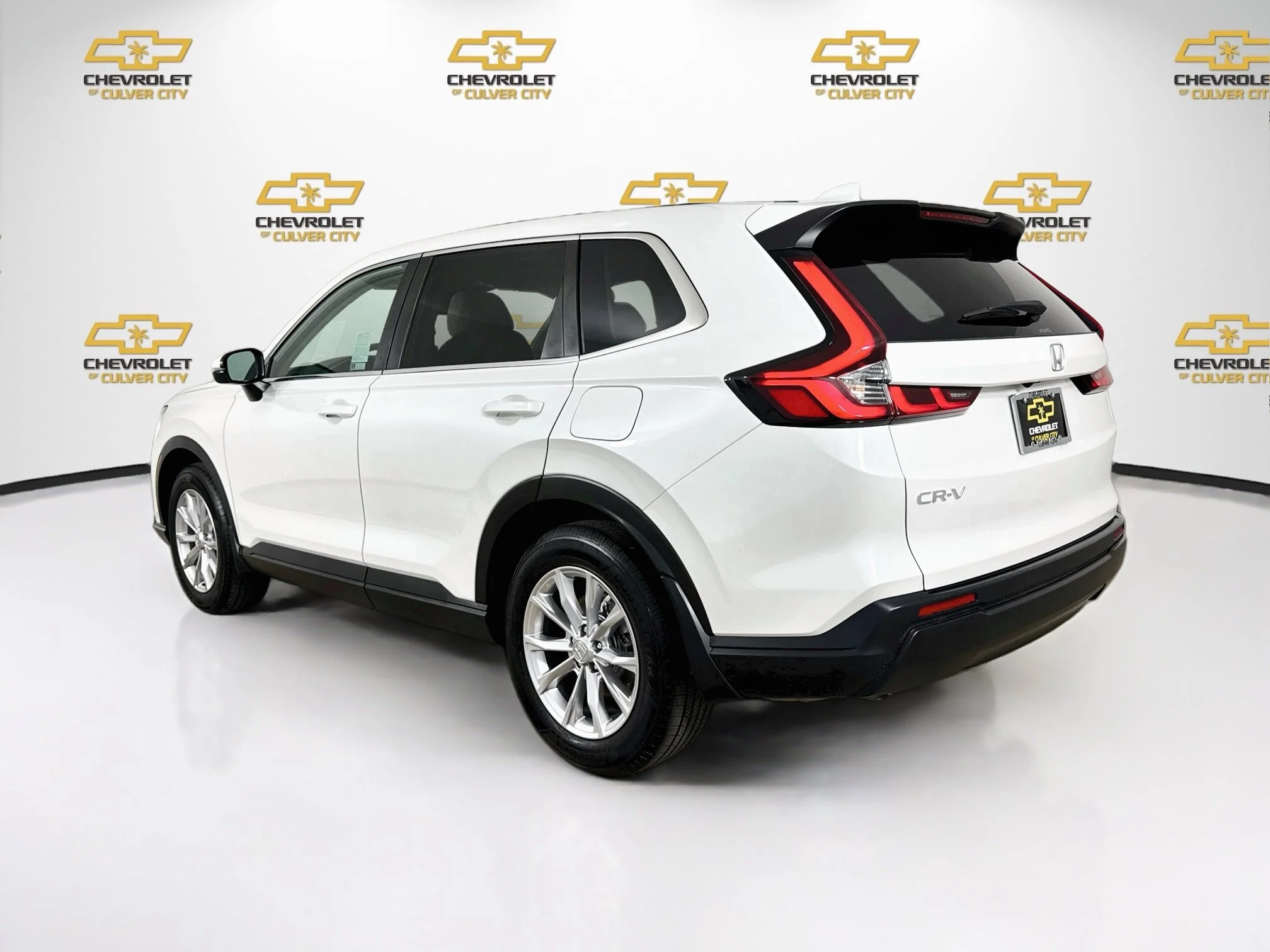 Used 2023 White Honda EX image 6