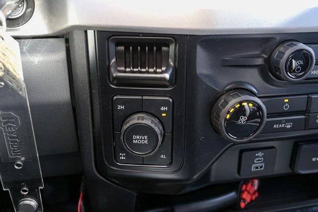New 2026 Oxford White Ford XL image 25