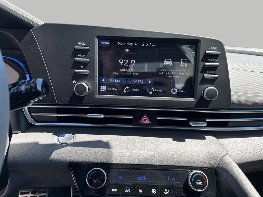 New 2026 Serenity White Hyundai SEL Sport image 18