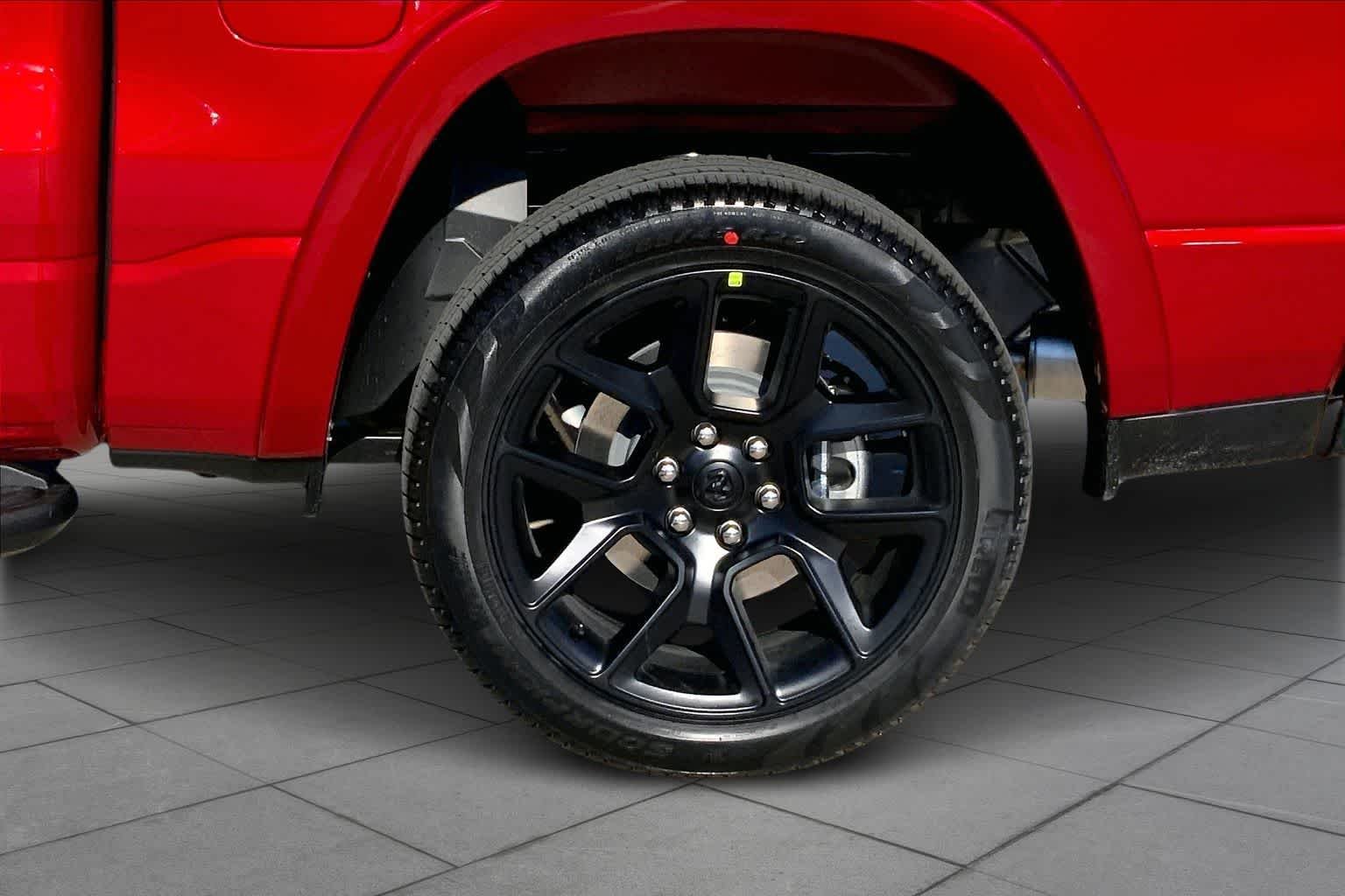 New 2026 Molten Red Pearl-Coat Exterior Paint RAM Laramie image 11