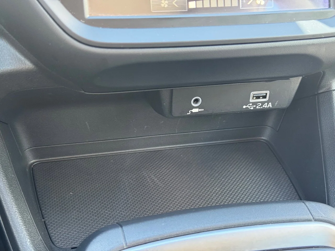 Used 2025 Crystal Black Silica Subaru Base image 22
