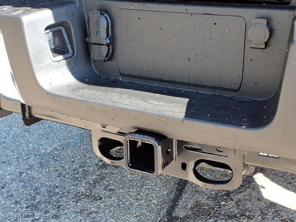 New 2027 Marsh Gray Metallic Ford F-350® XLT image 7