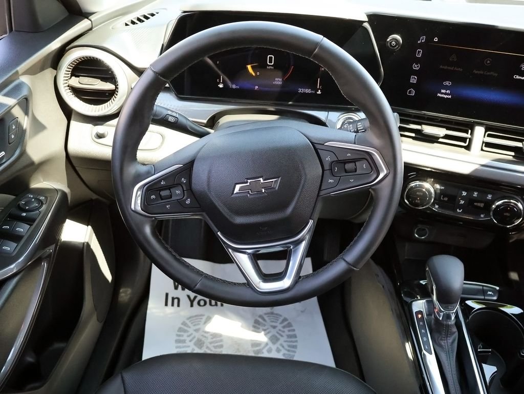 Used 2024 Gray Chevrolet ACTIV image 18