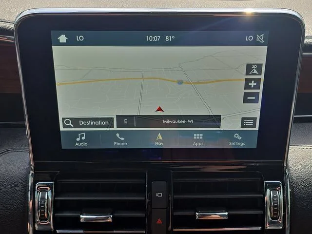 Used 2019 Black Metallic Lincoln Reserve image 28